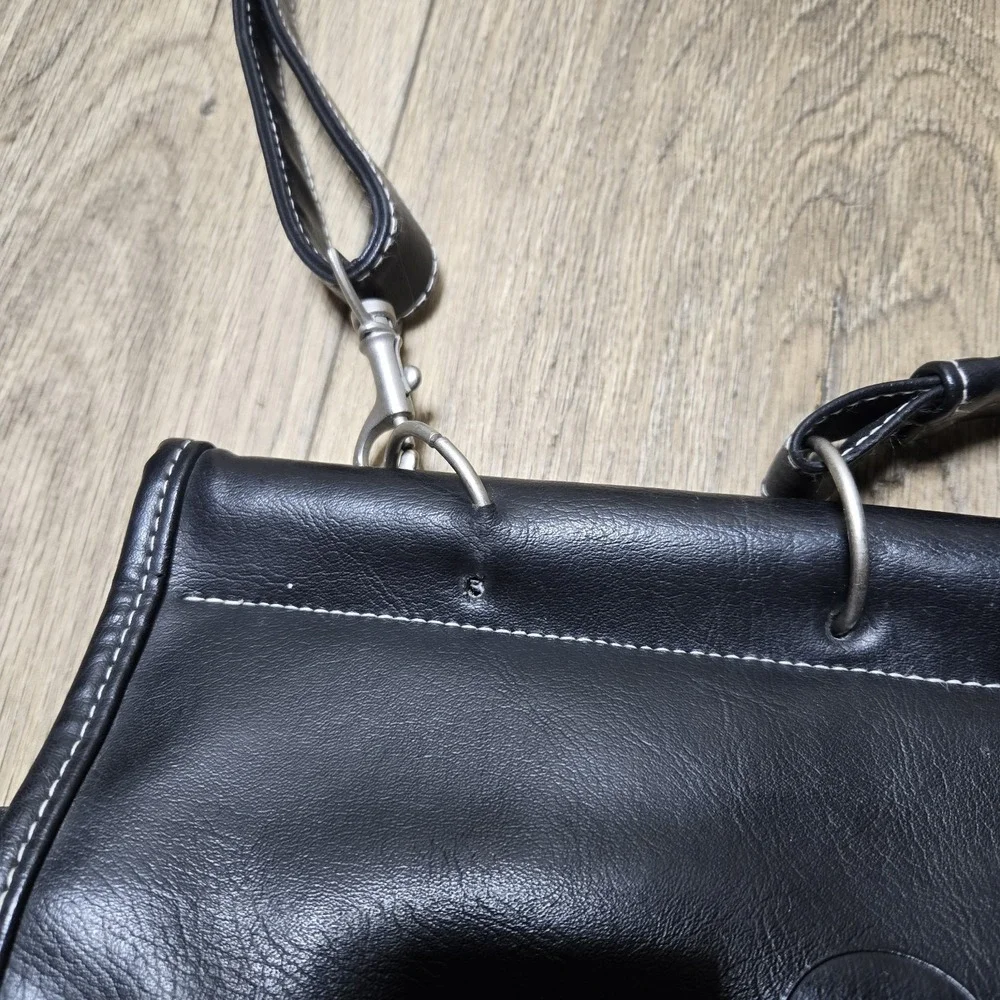 Walt Disney World Multi Pocket Latching Briefcase Mickey Hands & Heads Read‎